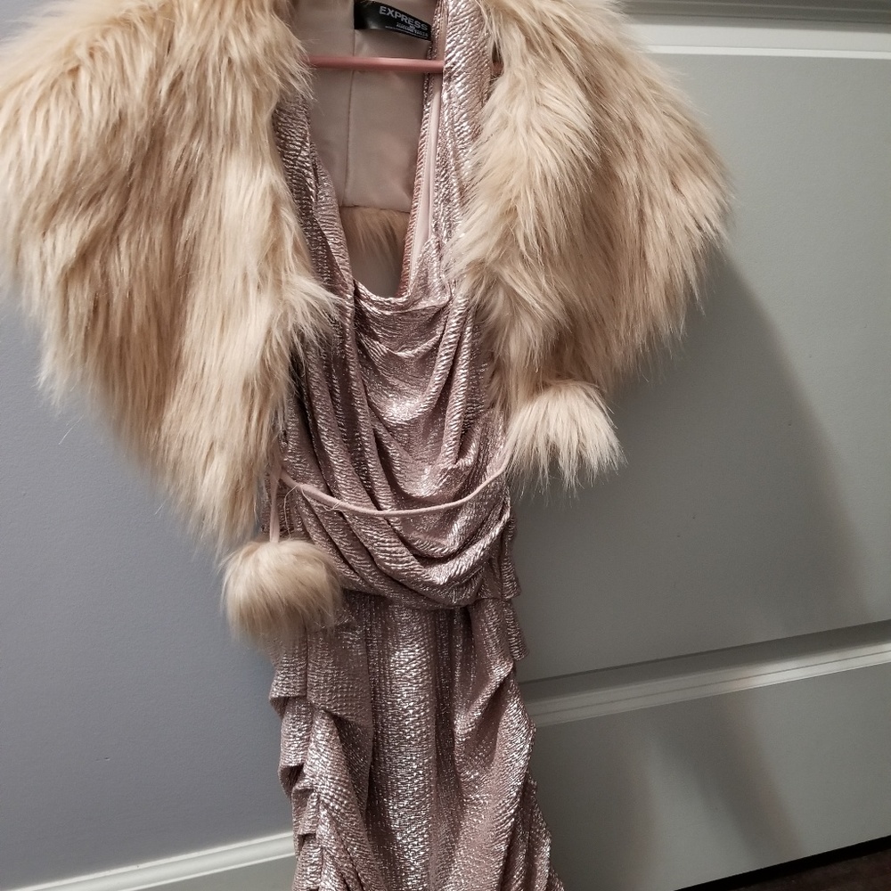 Express Pink Cocktail dress with fur shawl